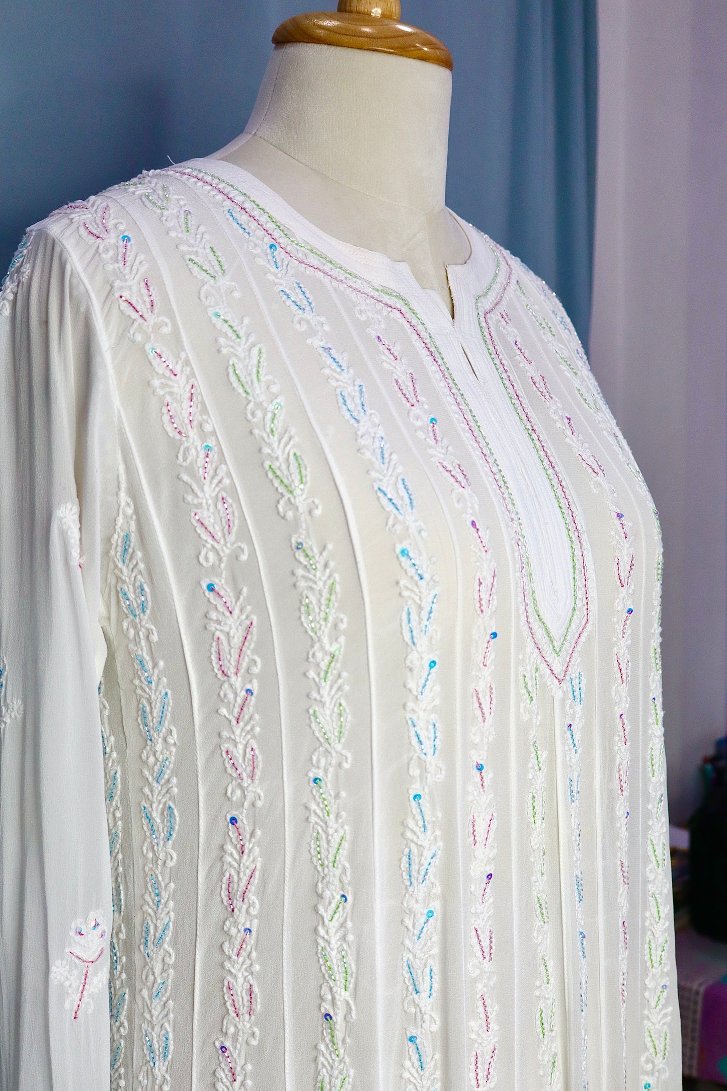 Alnoora Hand Embroidered White Viscous Georgette Lucknowi Chikankari Anarkali